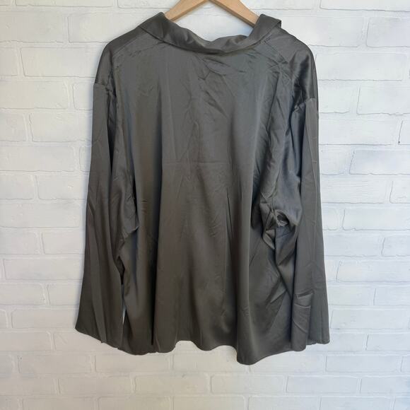 Skims NWT Gunmetal Grey Long Sleeve Silk Lounge Shirt sz 3X Plus Size - Picture 2 of 6
